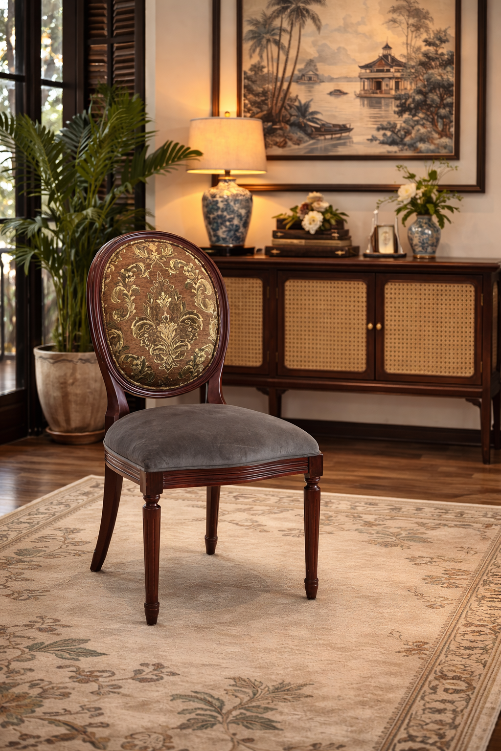 ghe-an-co-dien-louis-16-khong-tay-1